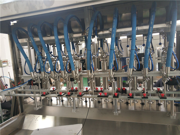 Automatyczny sprzęt do napełniania butelek oleju słonecznikowego dla zwierząt